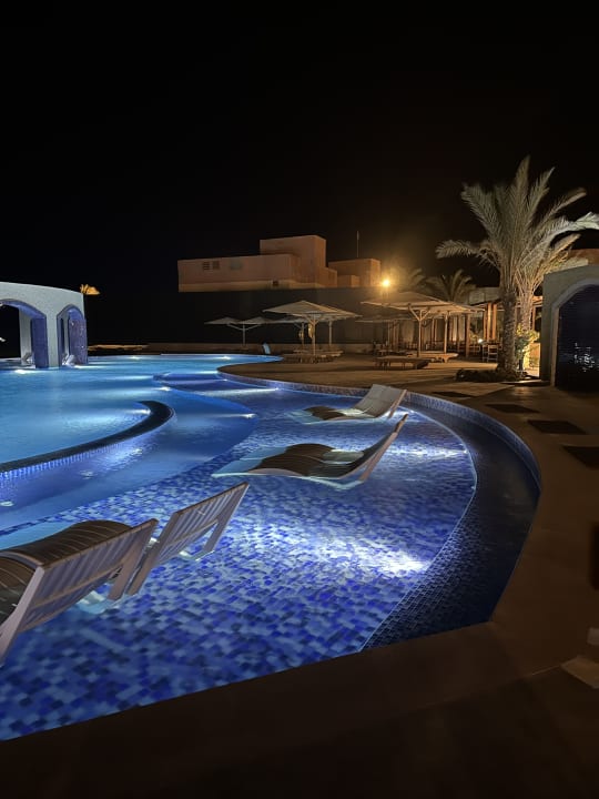 Pool Malikia Resort Abu Dabbab