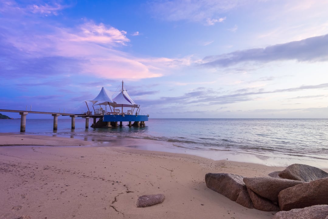 Strand The Coco de Mer Hotel & Black Parrot Suites