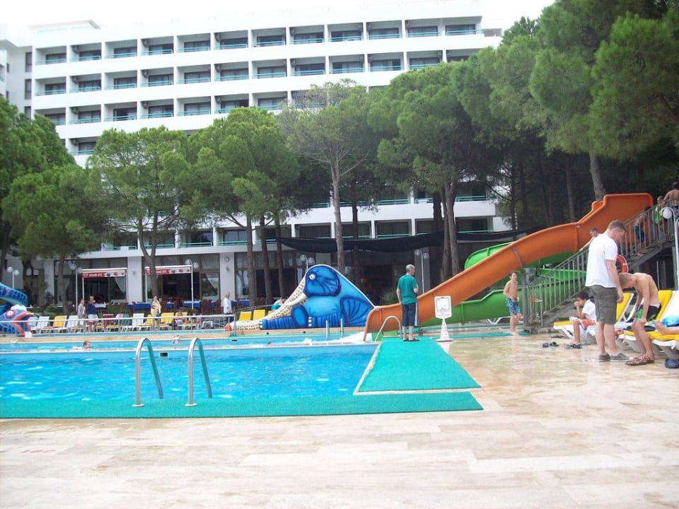 Pool mit Rutsche Hotel Grand Efe