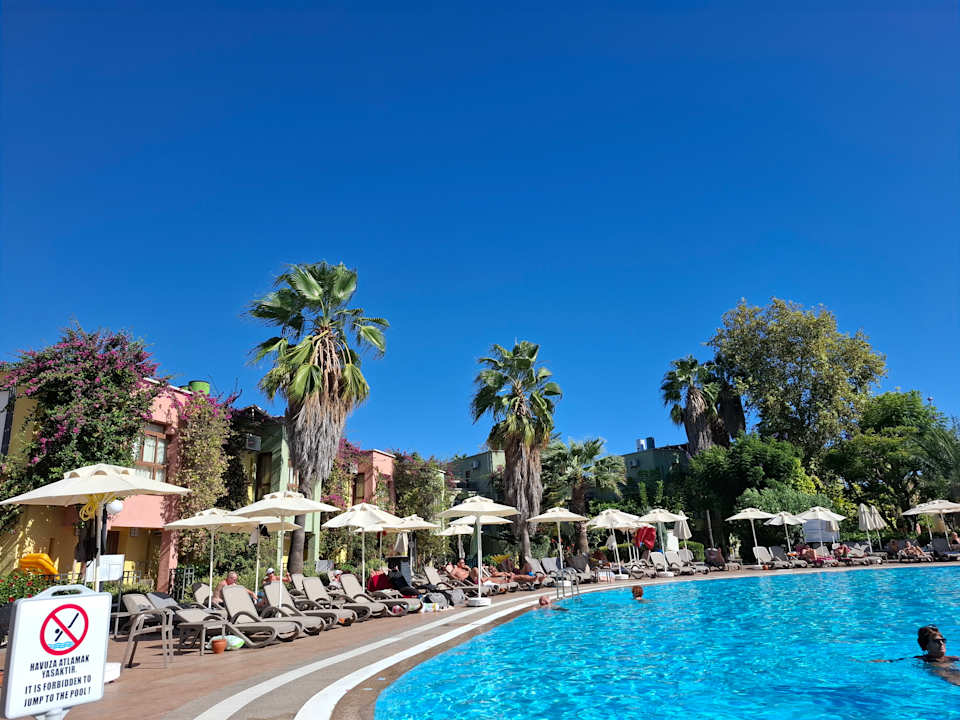 Pool VONRESORT Golden Beach