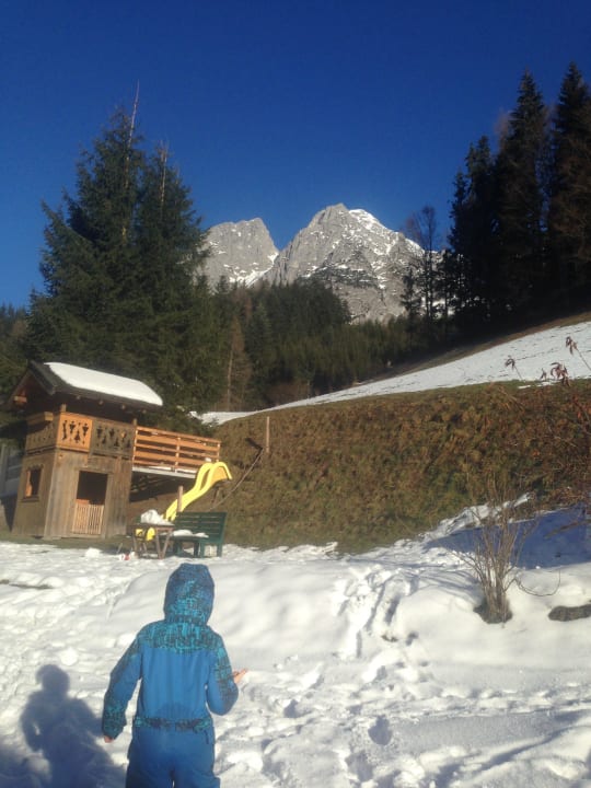 Kinderpielplatz mit Blick auf die Berge Ferienhotel Samerhof