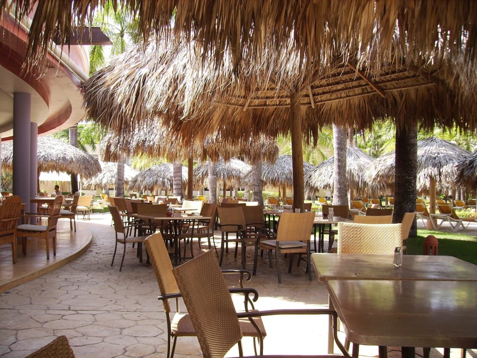 Genügend Sitzmöglichkeiten Iberostar Waves Costa Dorada