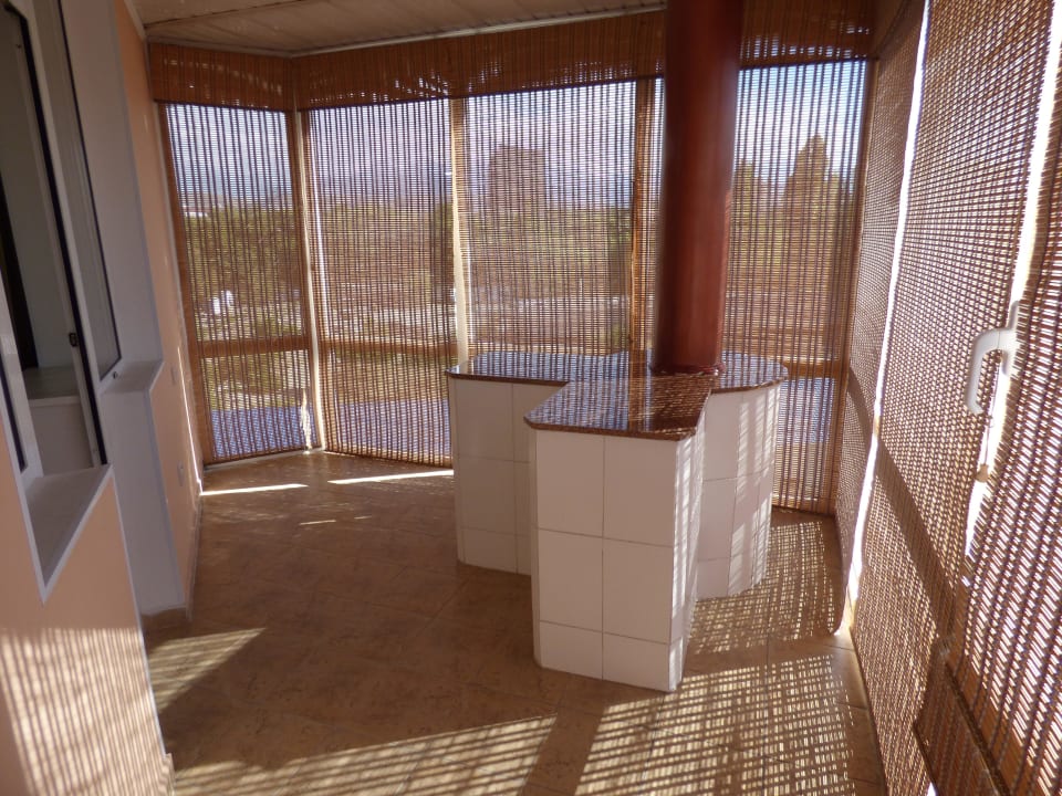 Wintergarten/Balkon (Zimmer 2) Hotel Golden Dragon