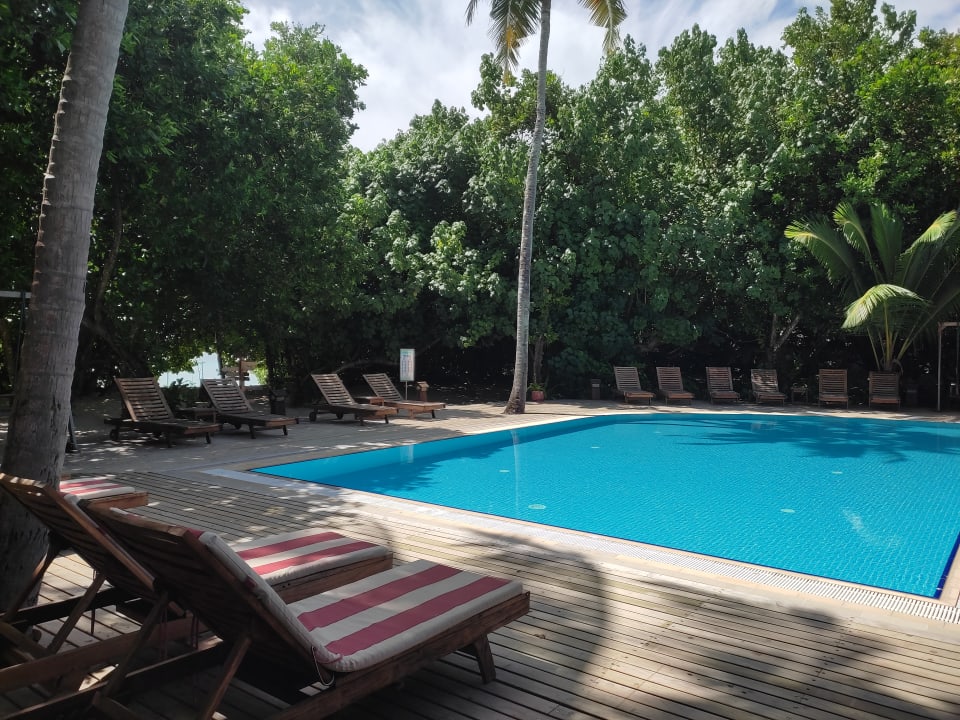 Pool NH Collection Maldives Reethi Resort