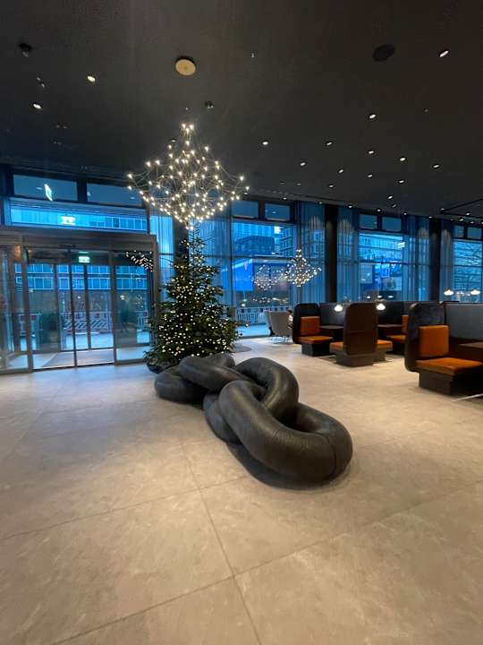 Lobby The Cloud One Hamburg - Kontorhaus