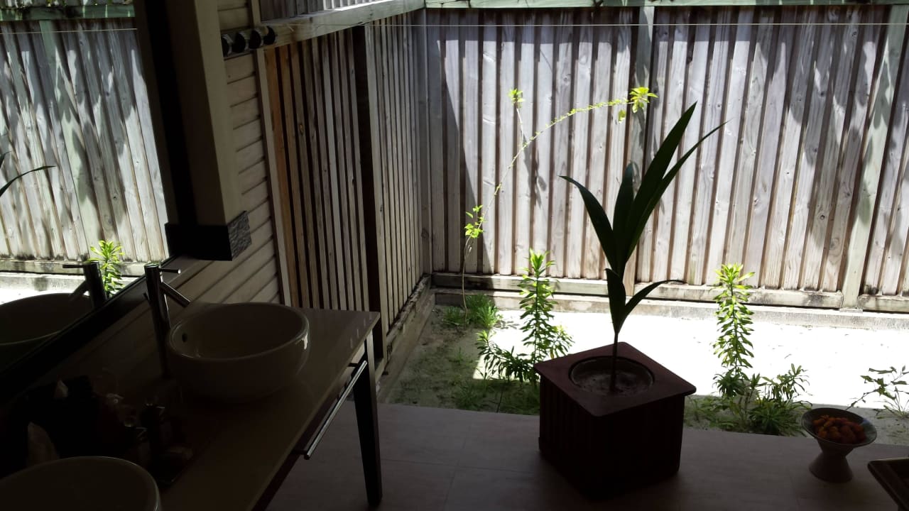 Bad Kuredu Island Resort & Spa