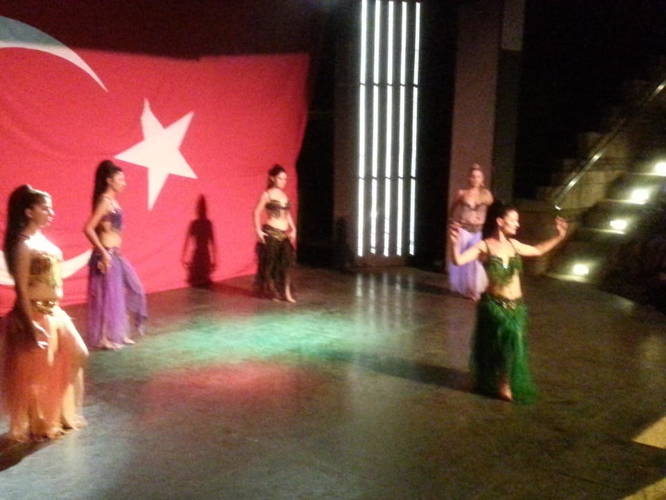 Teil der Show am türkischen Abend Belek Beach Resort Hotel