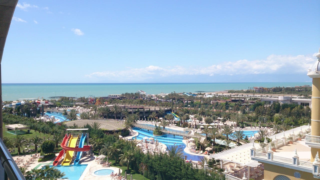 Toller Ausblick aufs Meer und den Pool :) Melas Lara Hotel