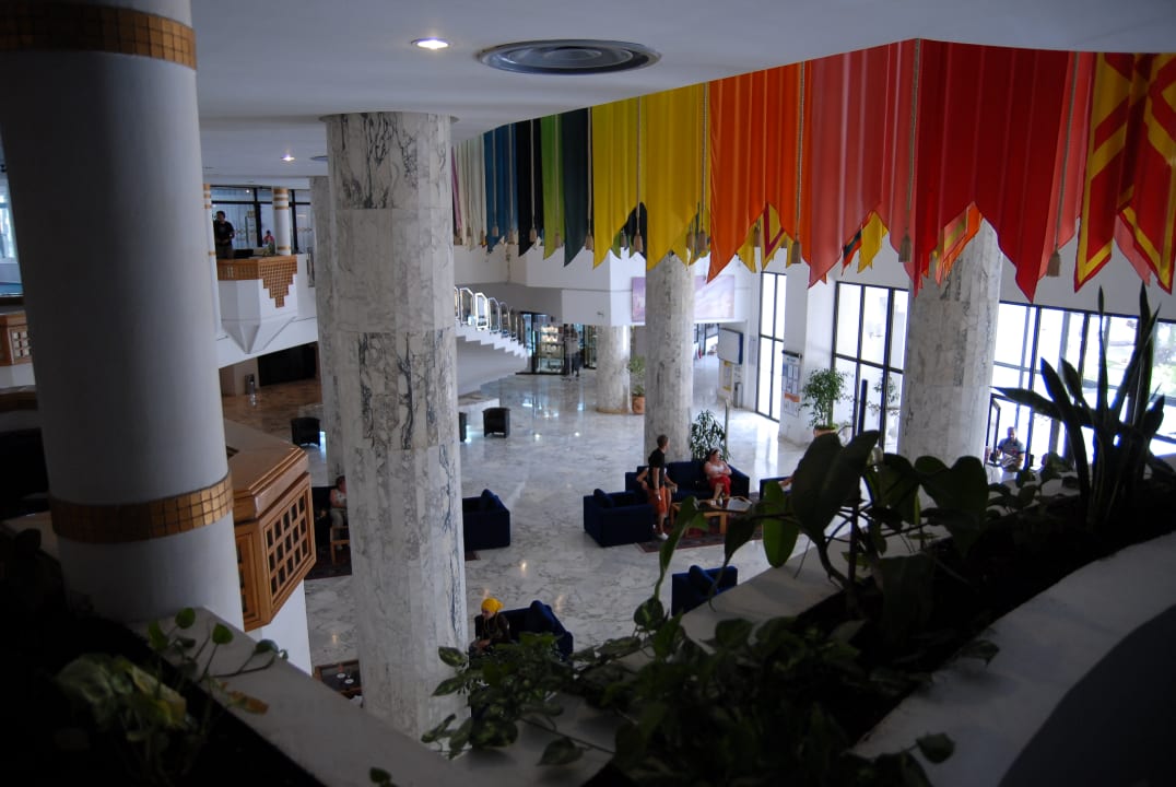 Lobby Hotel Abou Nawas Boujaafar