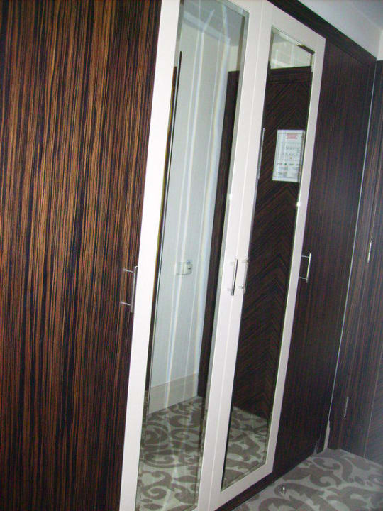 Großer Kleiderschrank Aydinbey Kings Palace & Spa