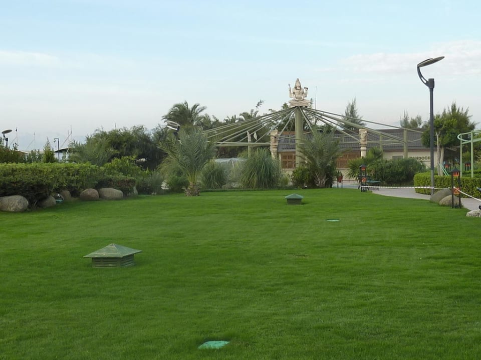 Limak Lara, Gartenbereich Limak Lara Deluxe Hotel & Resort