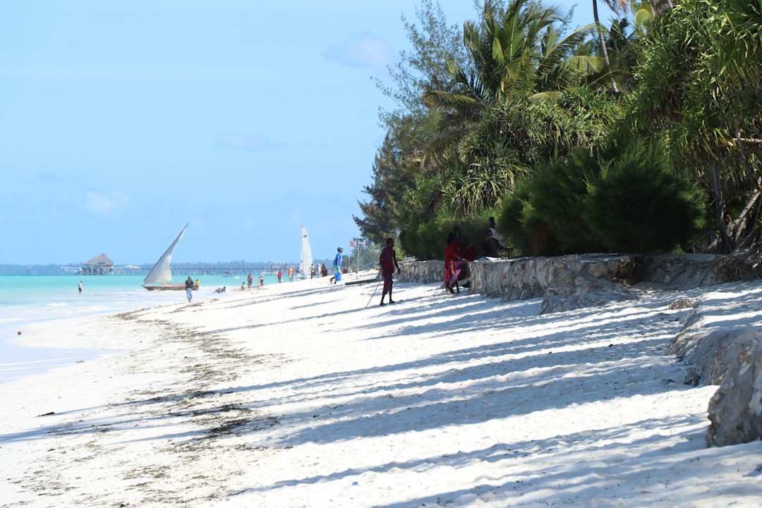 Strand Neptune Pwani Beach Resort & Spa
