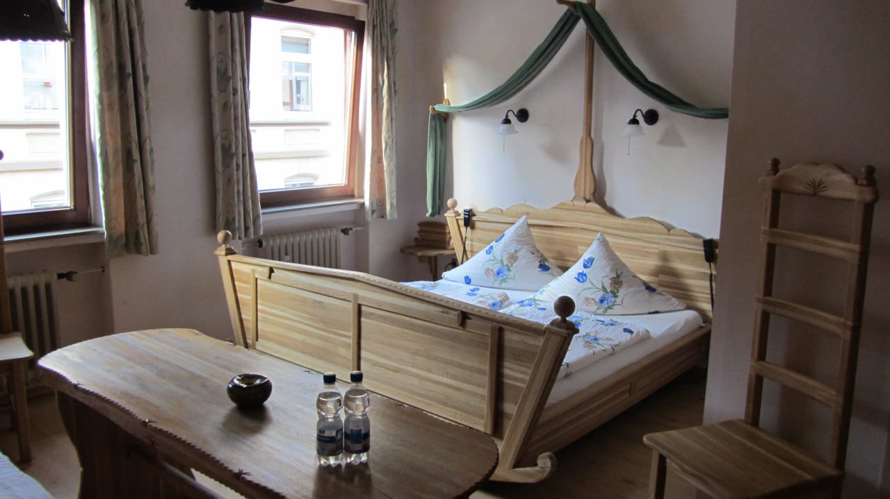 Bett als Wiege Hotel Altstadtwiege