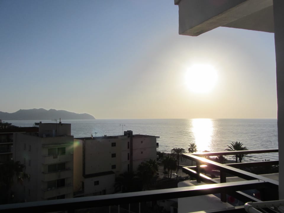 Von Zimmer 617 seitlicher Meerblick CM Playa del Moro