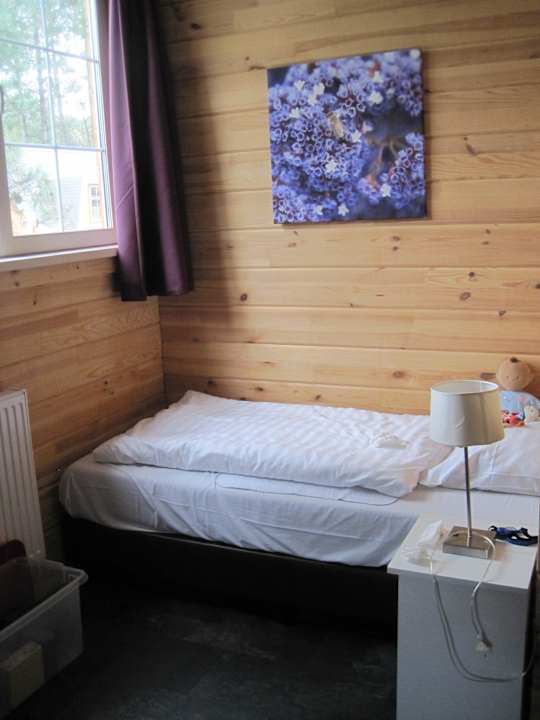 Schlafzimmer 1/3 Narvik HomeParc Mooi Zutendaal