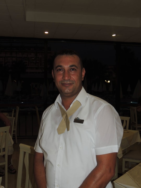 Unser Kellner Ibrahim Hotel Royal Garden Beach
