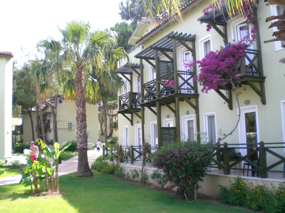 Hotel Crystal Flora Beach Resort