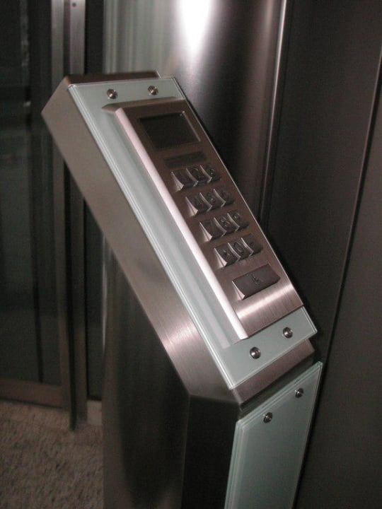 Aufzug INNSIDE by Meliá Frankfurt Eurotheum