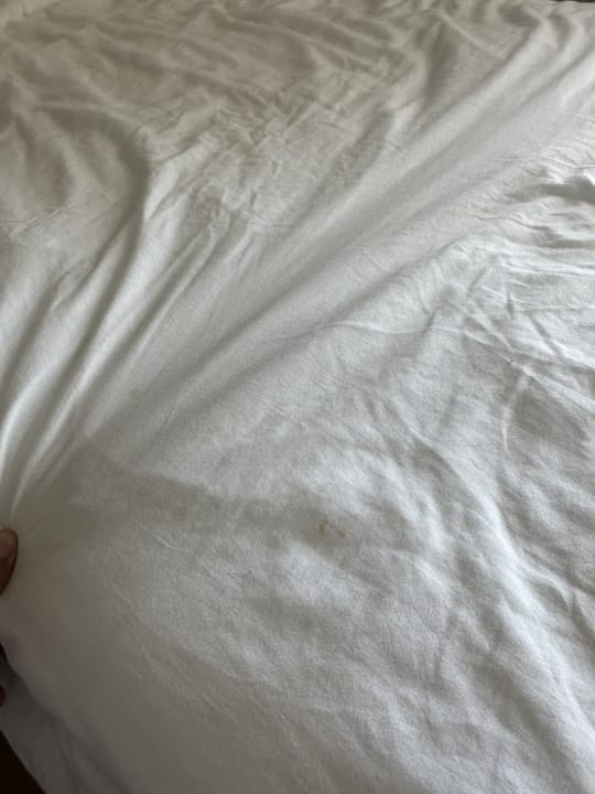 Zimmer Throne Beach Resort & Spa