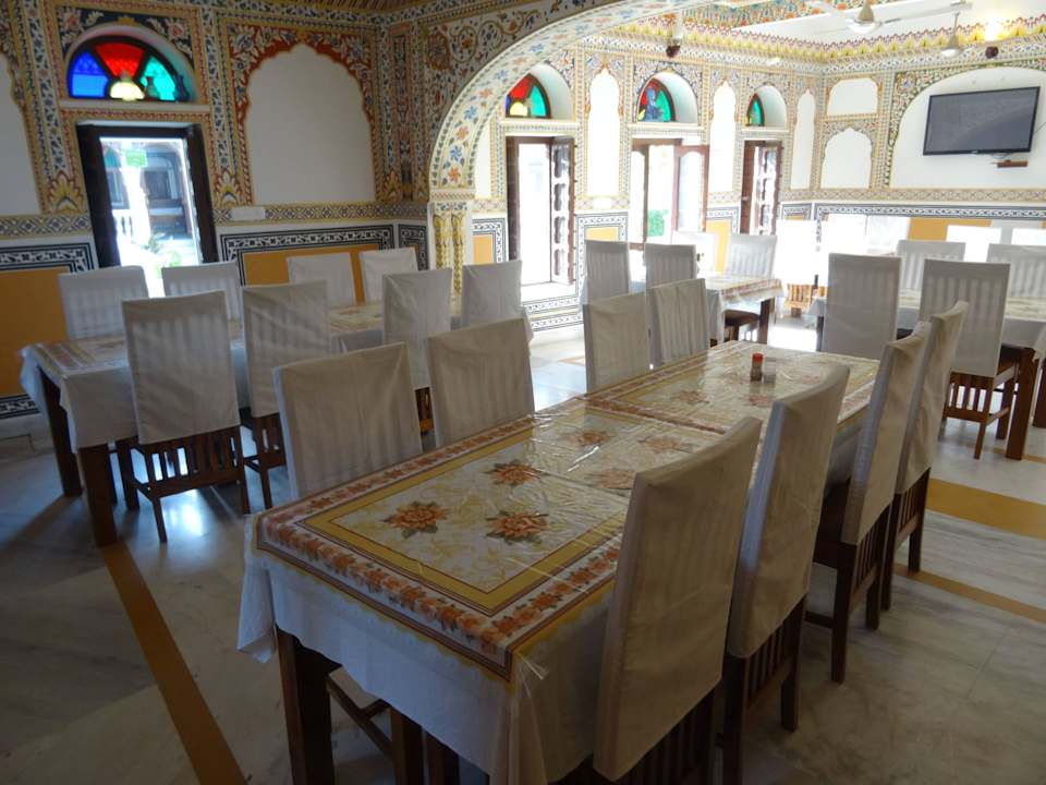 Hier gibt es Frühstück Hotel Radhika Haveli Mandawa