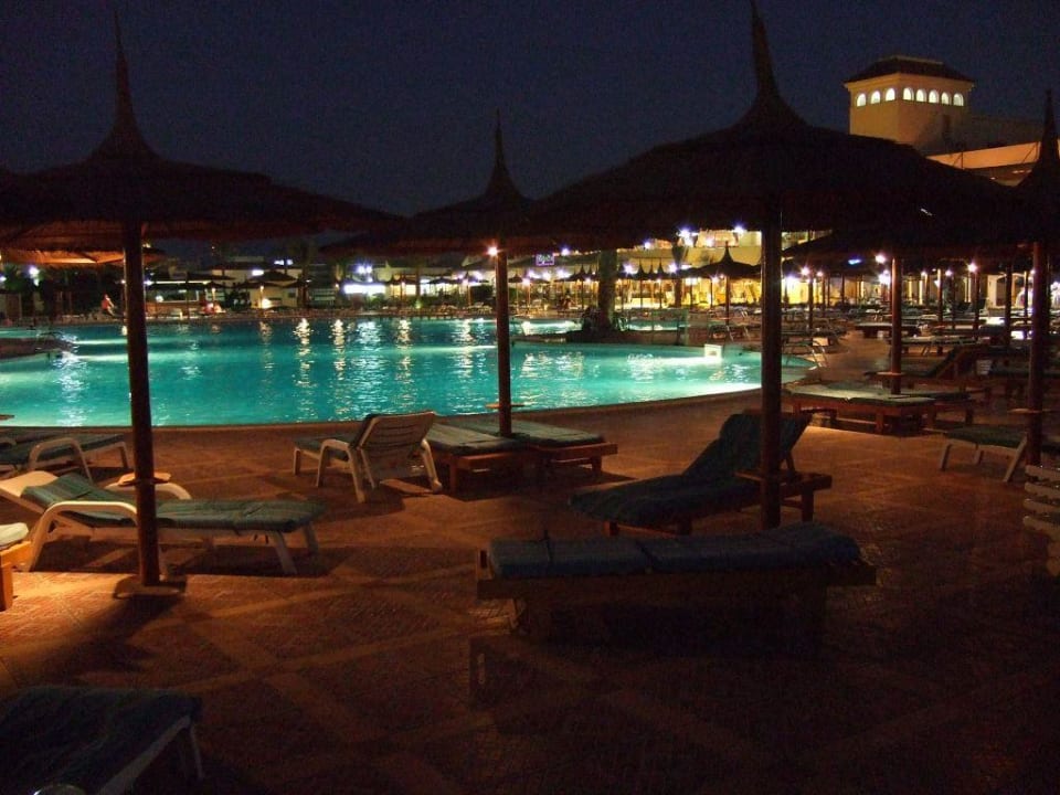 Pool bei Nacht Pickalbatros Dana Beach Resort - Hurghada