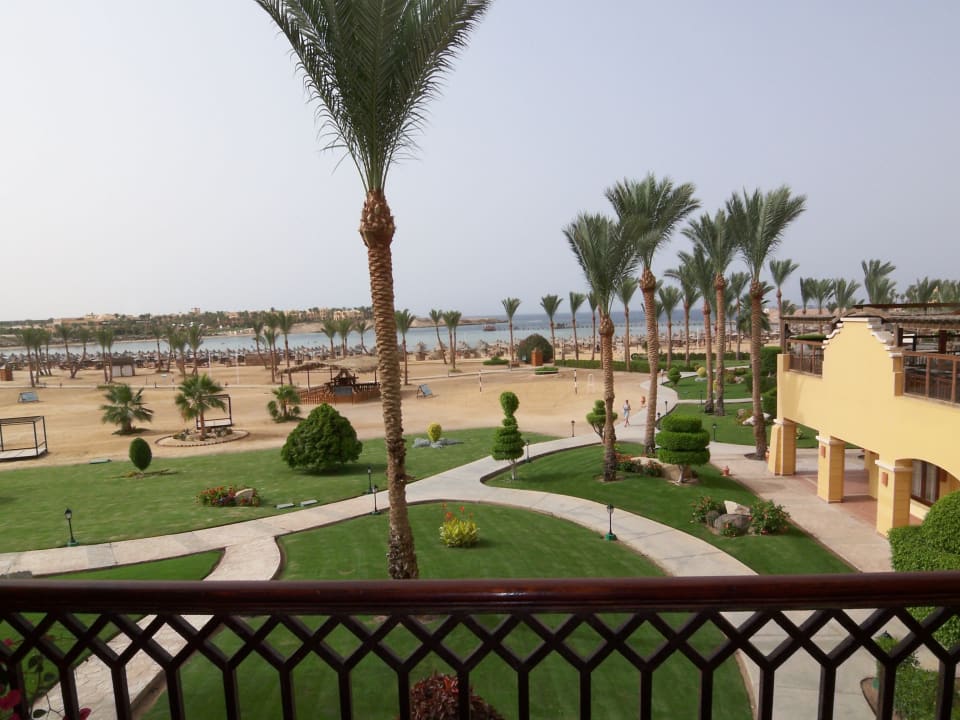 Blick vom Zimmer zum Strand Jaz Solaya