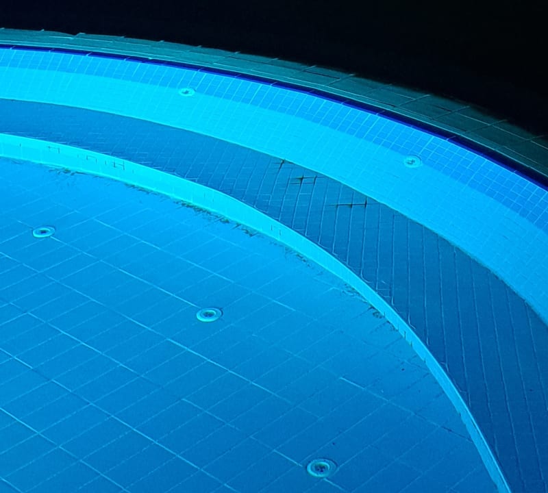 Pool Papillon Ayscha