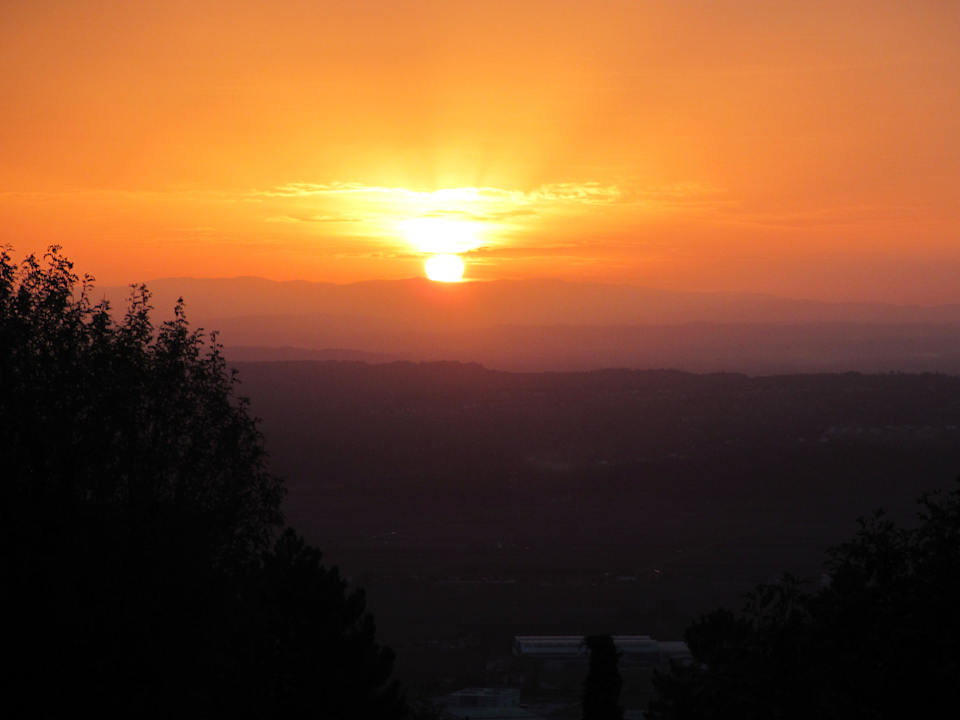 Der Tag beginnt - Blick von der Terrasse Agriturismo Cima alla Serra