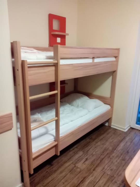 Jugendherberge Bad Bergzabern, kleins Zimmer 103 Südpfalz-Jugendherberge Bad Bergzabern