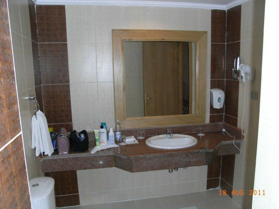 Bad von Zimmer 2029 Beach Albatros Resort