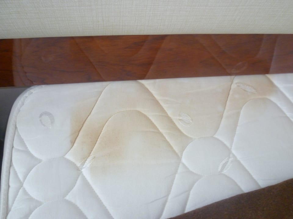 Flecken auf der Matzatze Zimmer 512 Hatipoglu Beach Hotel