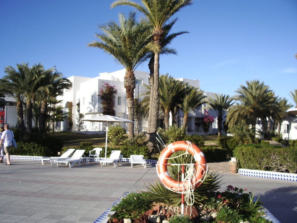 L'hôtel - vue de la plage, de la piscine Hotel El Mouradi Djerba Menzel