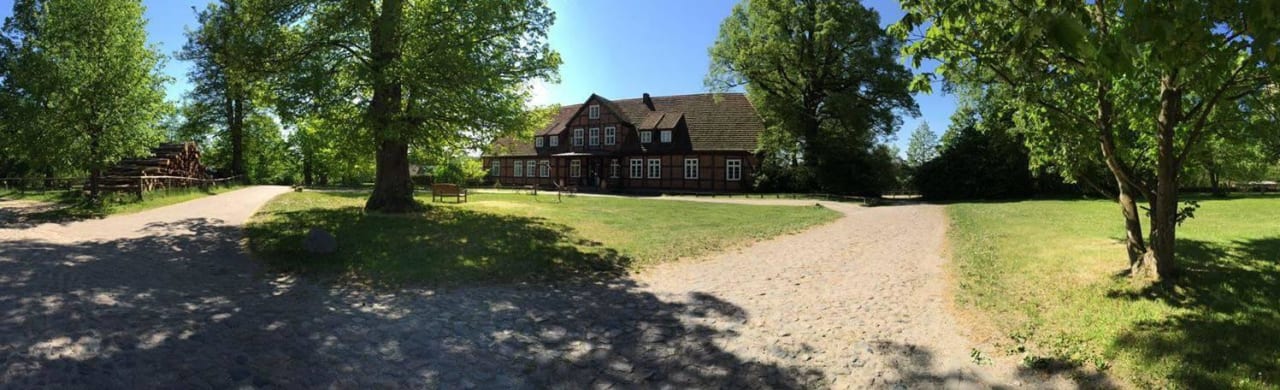 Traumhafte Lage und Idylle pur Gutshof Woldzegarten