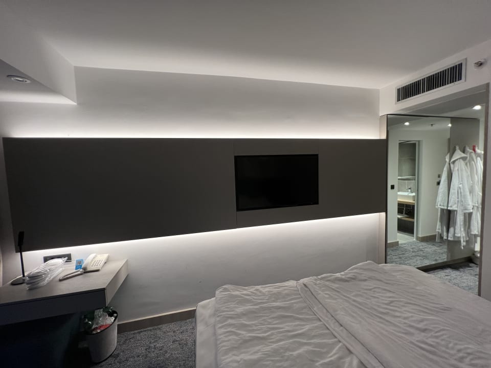Zimmer Aminess Vival Maestral Hotel