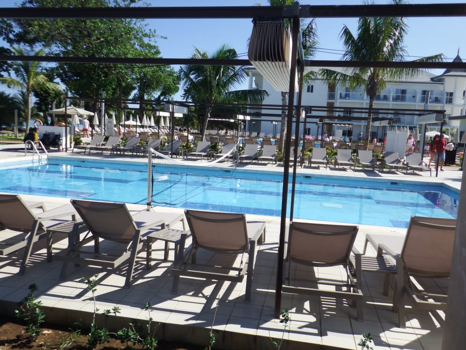 Pool Hotel Riu Palace Tropical Bay