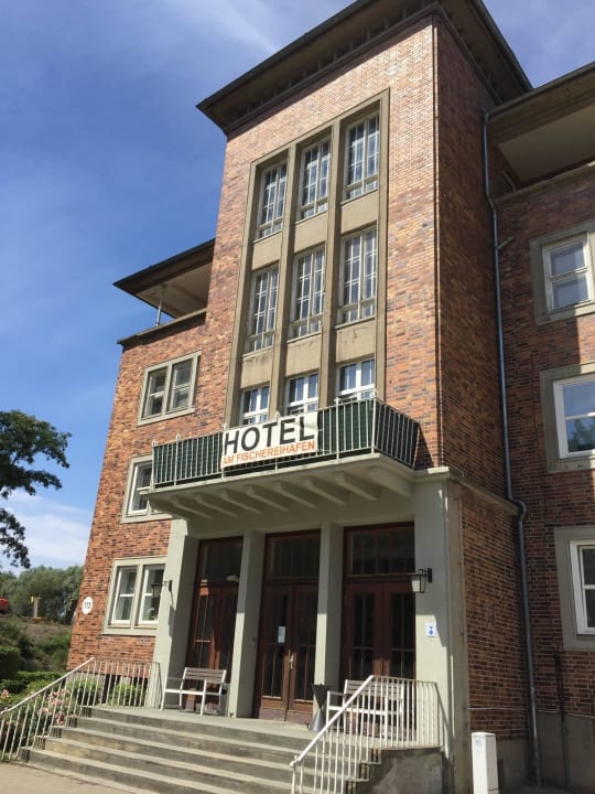 Hotel bei der Ankunft.  Hotel am Fischereihafen