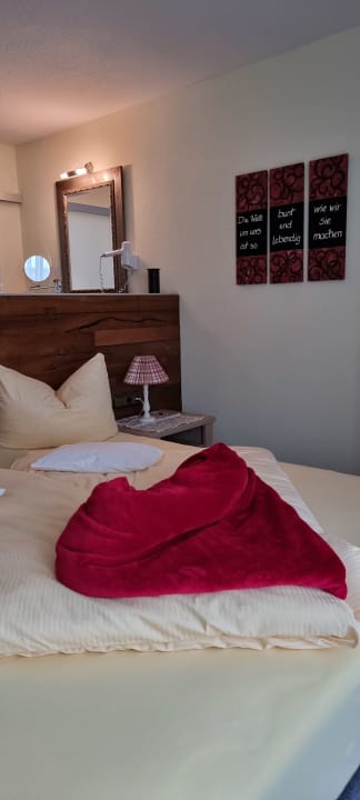 Zimmer Haller's Posthotel