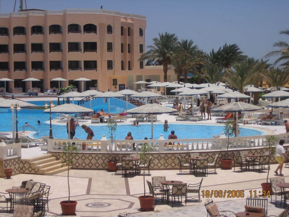 Poolanlage Beach Albatros Resort