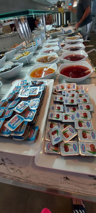 Gastro Can Garden Beach