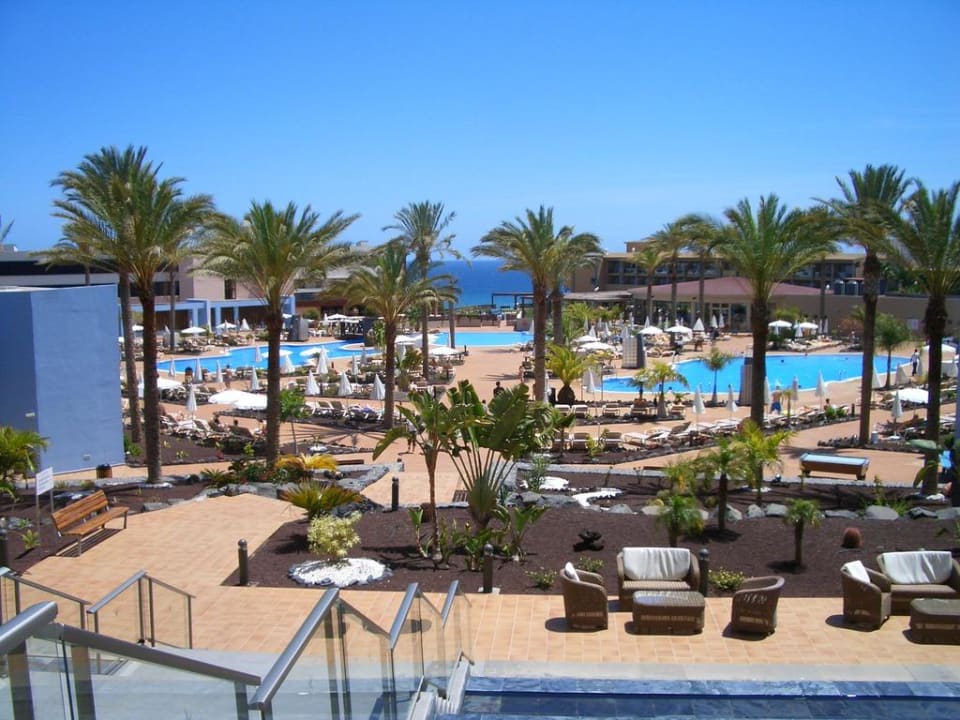 3 Pools der Anlage Iberostar Waves Gaviotas Park