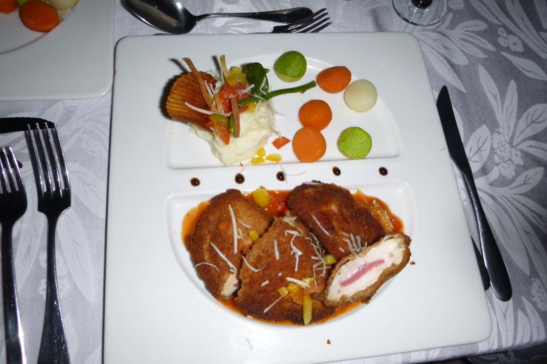 Gastro Kaisol Romance Resort