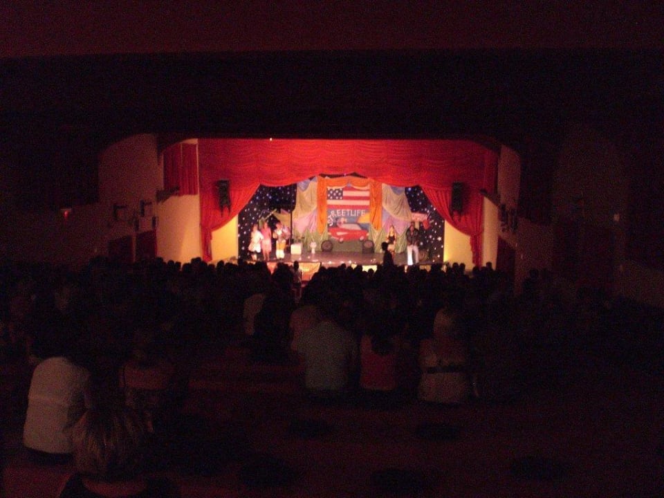 Eltern Theater Giftun Azur Resort