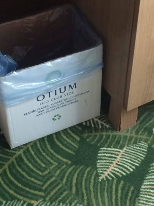 Schreibtisch unten kaputt Marvida Family Eco