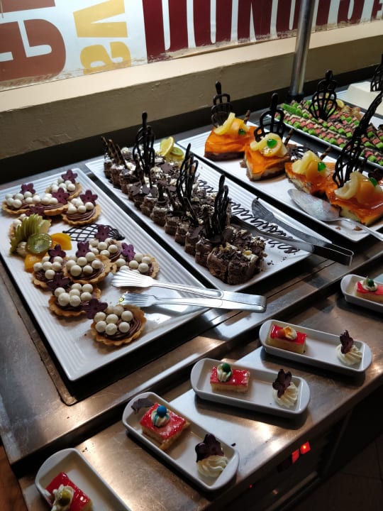 Gastro Three Corners Sea Beach Resort