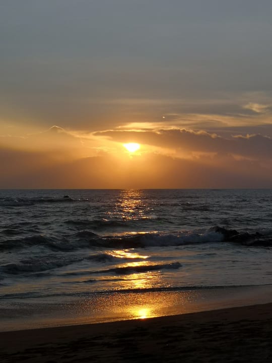 Strand Ocean Breeze Resort