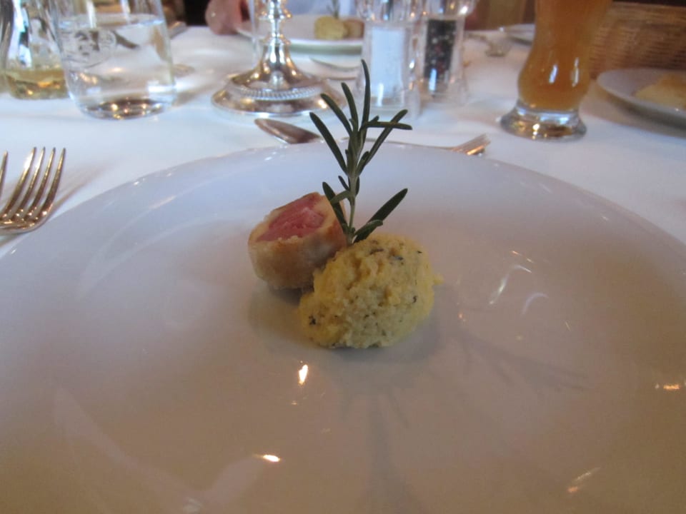 Eine Vorspeise Alpin Art & Spa Hotel Naudererhof Superior