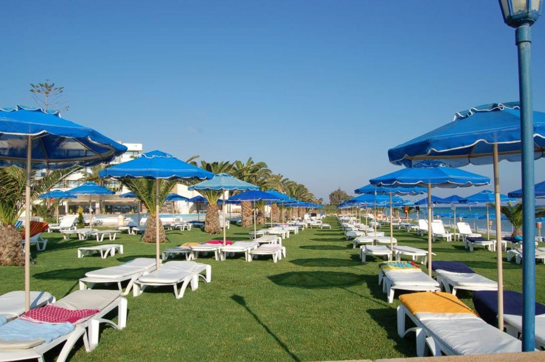 morgendlicher Liegenkampf The Ixian Grand & All Suites