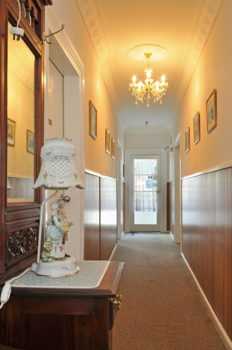 Hallway  Richmond Guest House