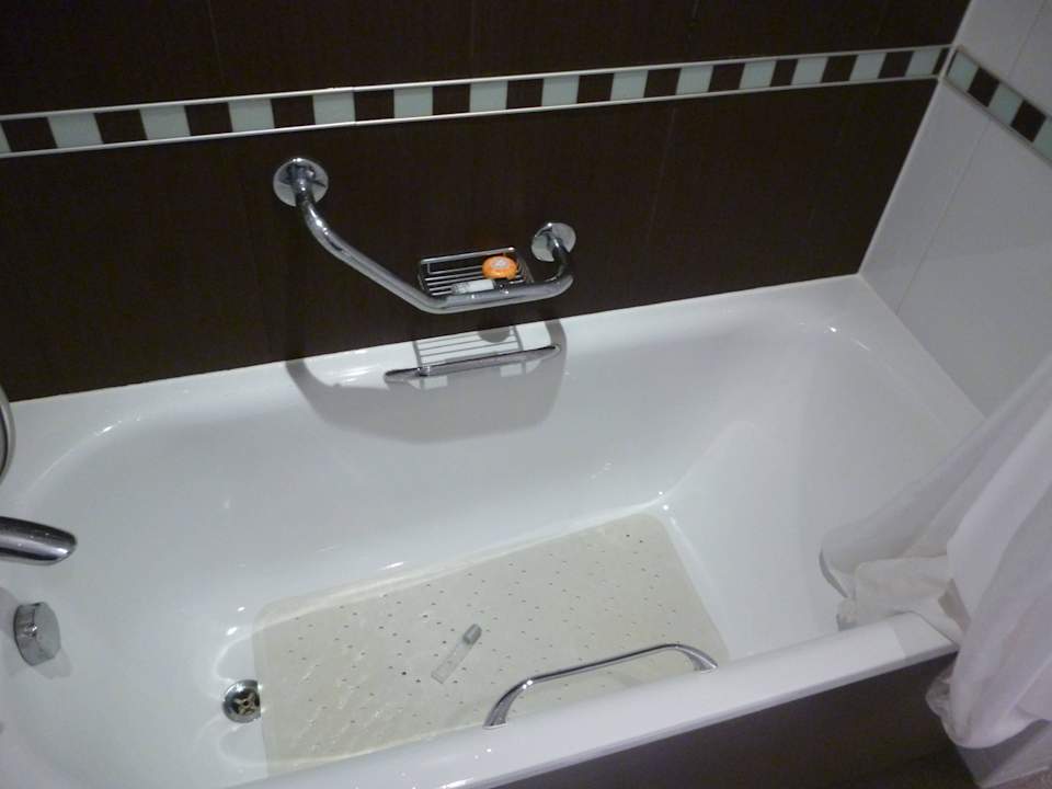 Łazienka Crowne Plaza London - Gatwick Airport