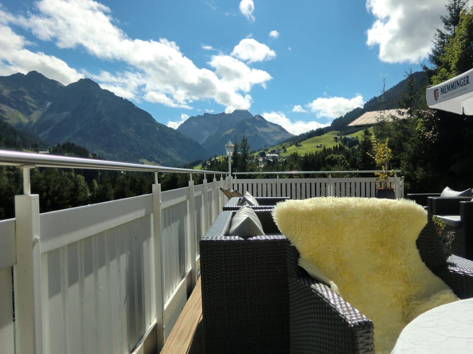 Hotelterrasse Verwöhn- und Wellnesshotel Walserhof